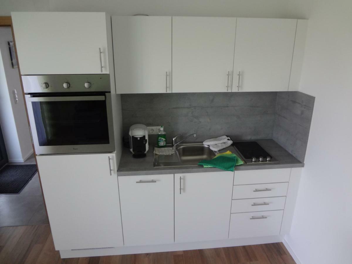 Weinstrassenapartment Fam. Dietrich Ratsch an der Weinstrasse Bagian luar foto